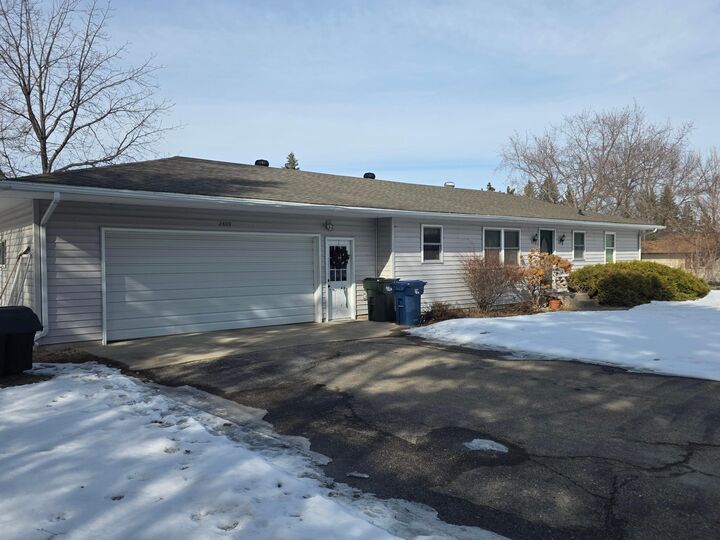 Property Photo:  2809 Bayview Heights Drive  MN 56537 