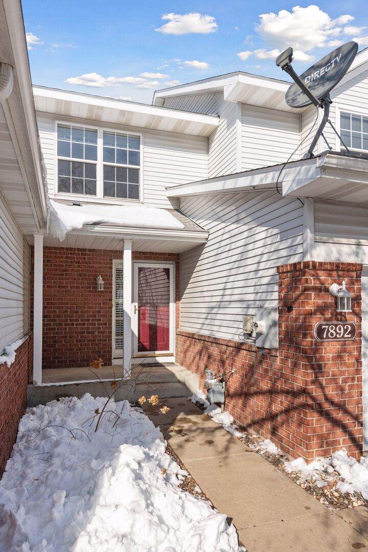 Property Photo:  7892 Autumn Ridge Avenue  MN 55317 