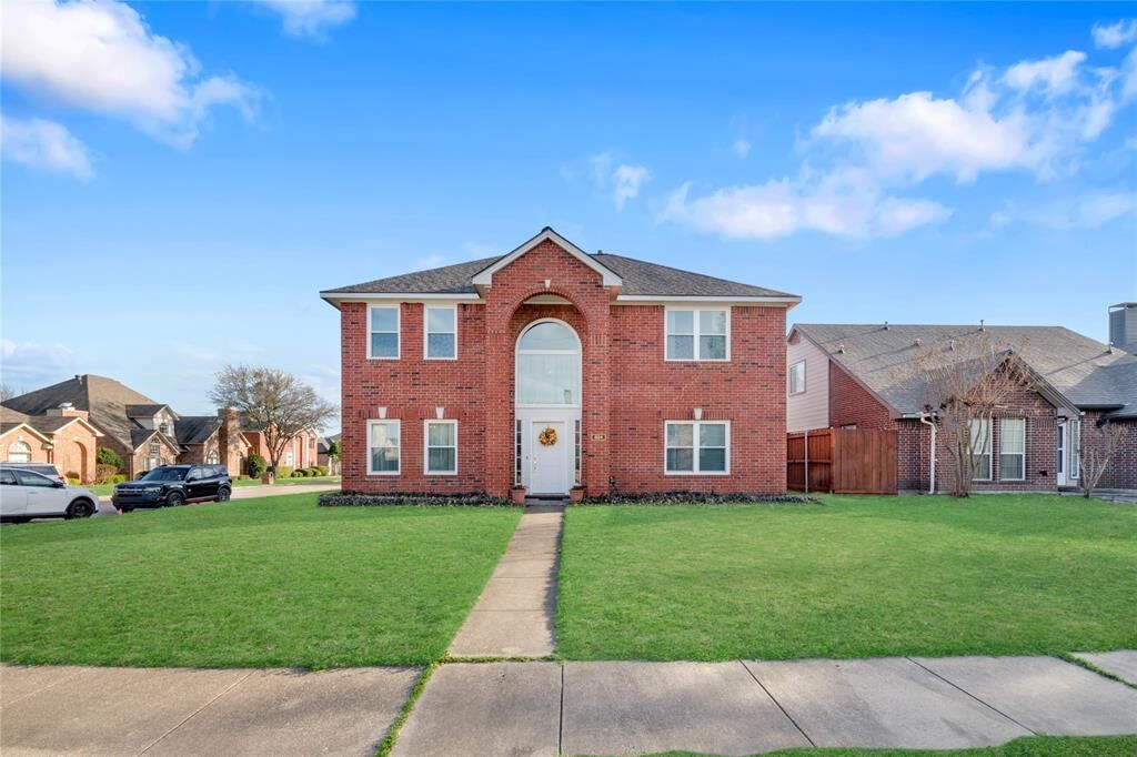 Property Photo:  624 English Oak Drive  TX 75002 