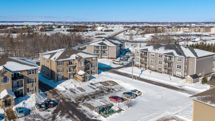 Property Photo: 204 Shakespeare Drive 308 PE C1B 4B7