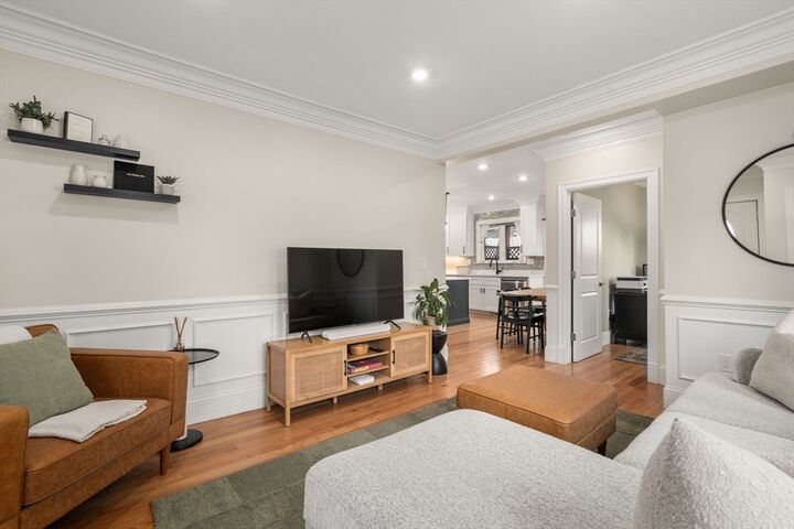 Property Photo:  256 Sycamore St 256  MA 02472 