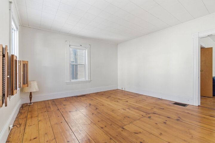 Property Photo: 198 Chestnut St MA 01752