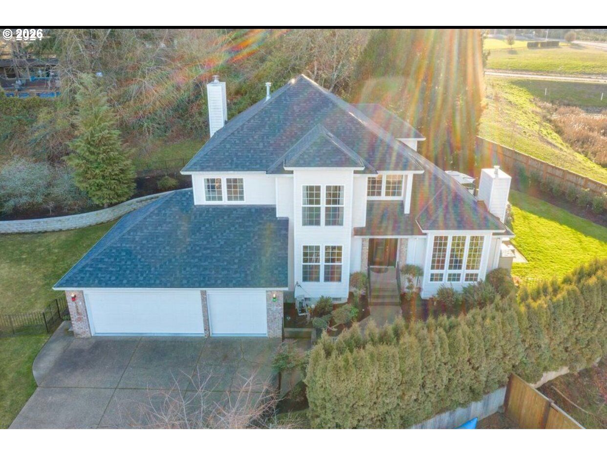 Property Photo:  1235 NW Countryside Ct  OR 97128 