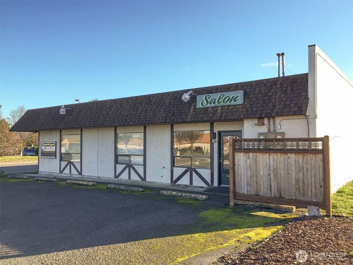 Property Photo:  201 S Sunnyside Avenue 203  WA 98382 