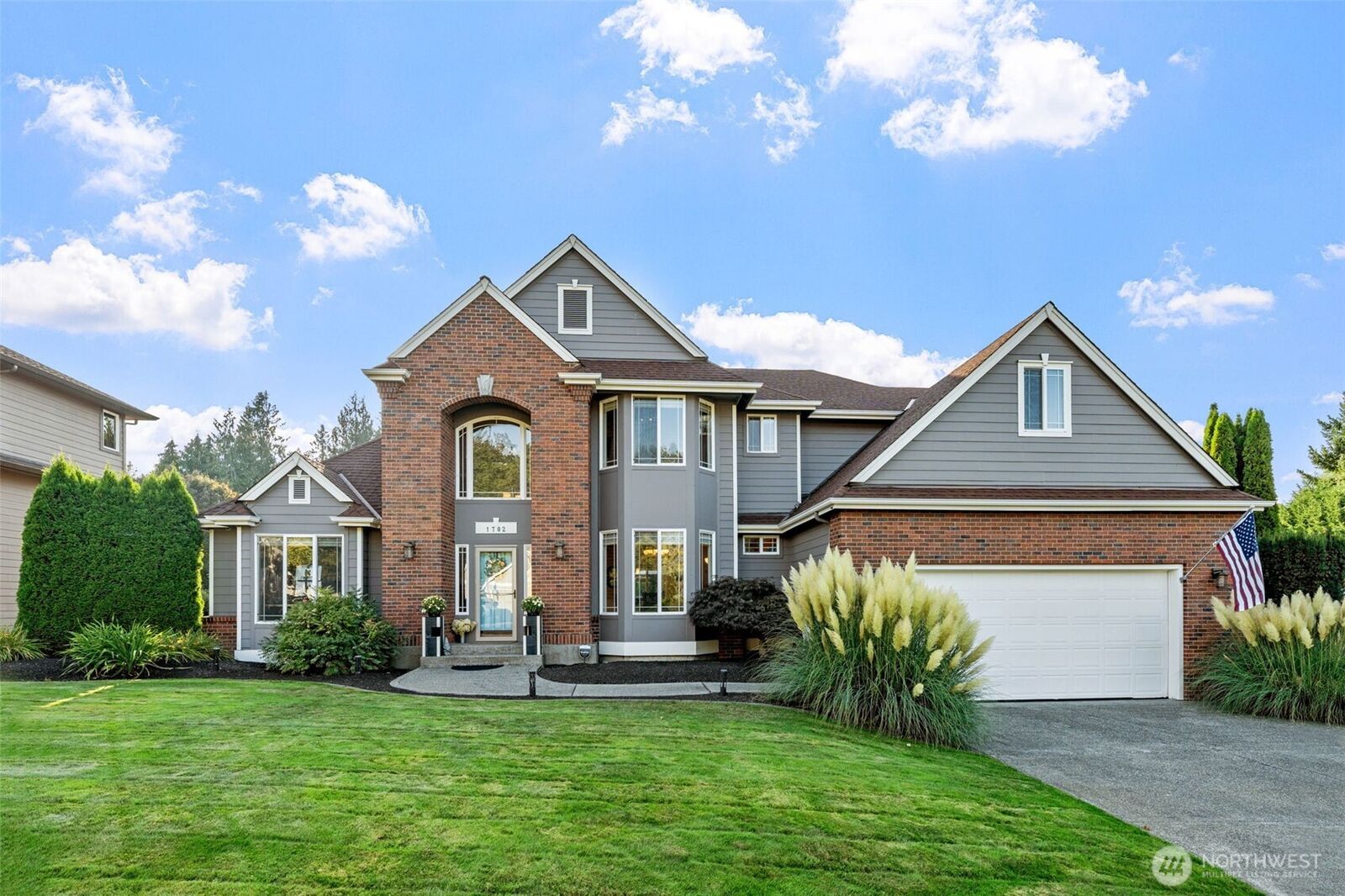 Property Photo: 1702 109th Avenue Ct E WA 98372