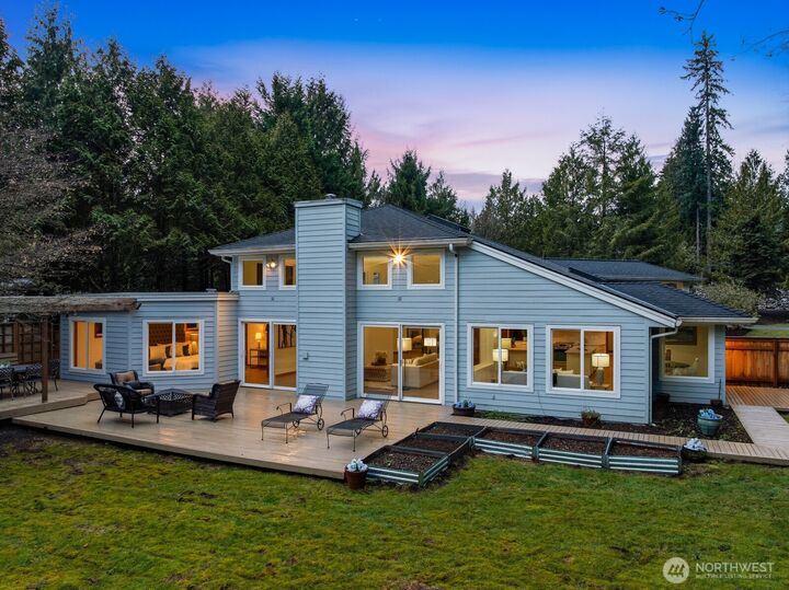 Property Photo:  12407  Upper Preston Road SE  WA 98027 