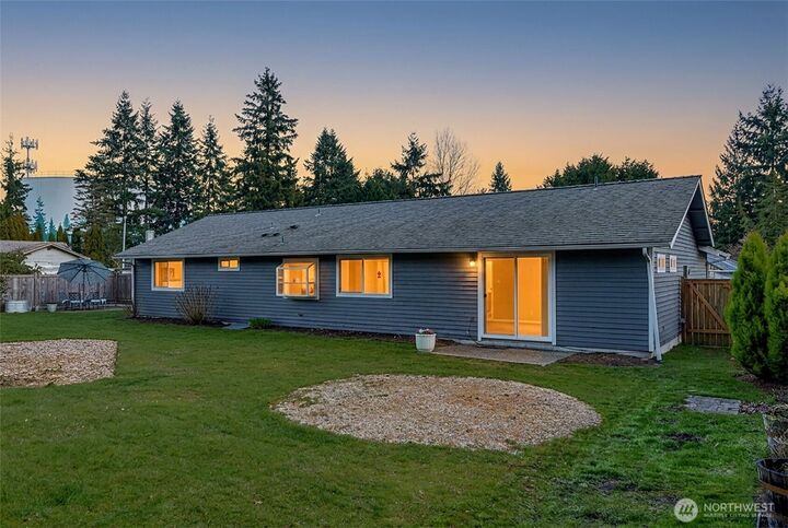 Property Photo:  13426  22nd Avenue SE  WA 98012 