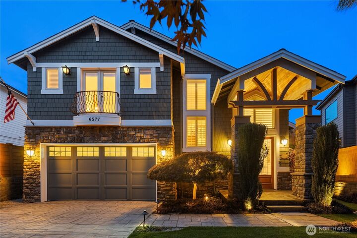 Property Photo:  6577  102nd Avenue NE  WA 98033 