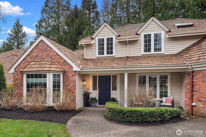 Property Photo: 4679 238th Way SE WA 98029