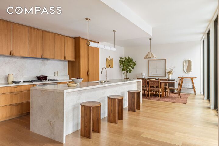 Property Photo:  323 Bergen Street Ph608e  NY 11217 