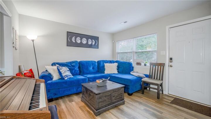 Property Photo: 60 Sycamore Ave VA 23607