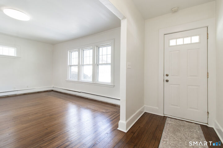 Property Photo:  82 Noble Street  CT 06516 