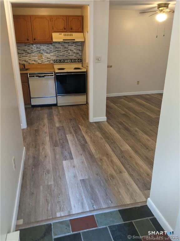 Property Photo:  165 South Street 62  CT 06066 