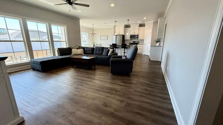 Property Photo:  107 Pawnee Dr  AL 36350 