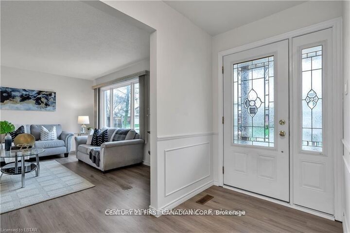 Photo de la propriété:  53 Archer Crescent  ON N6E 2A4 