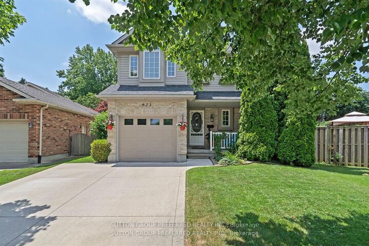 Property Photo: 623 Thornwood Court ON N6H 5J5