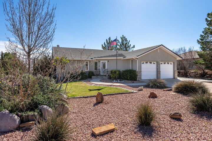 Property Photo: 70 E Roundy Mountain Rd UT 84746