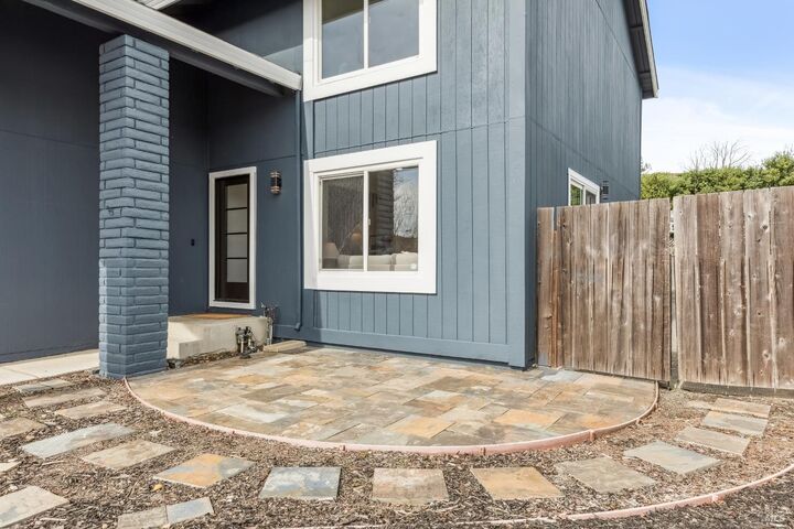 Property Photo: 113 Greenridge Court CA 94952