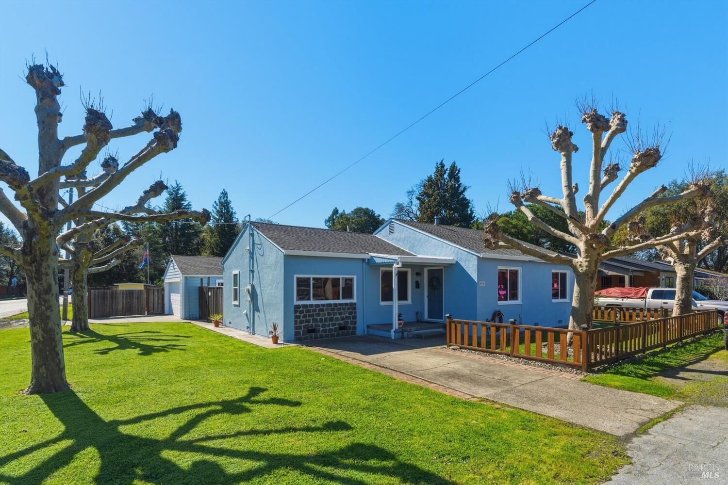 Property Photo:  1136 Poppy Drive  CA 95404 