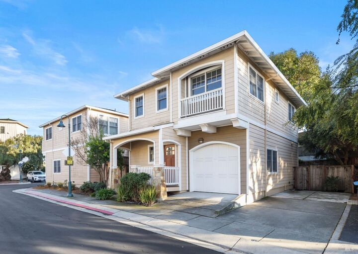 Property Photo:  930 Martin Circle  CA 94952 