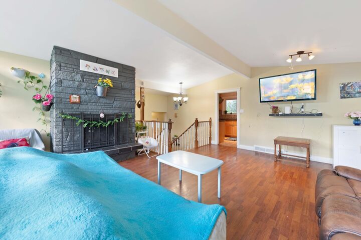 Property Photo: 20624 48 Avenue BC V3A 3L6