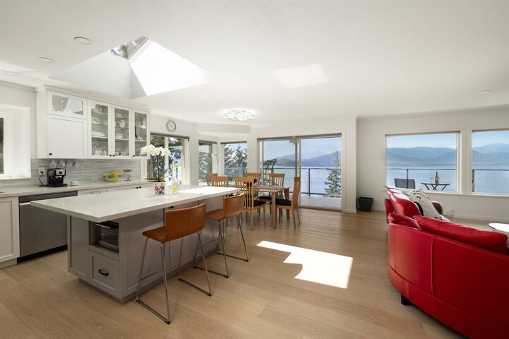 Property Photo: 250 Kelvin Grove Way BC V0N 2E0