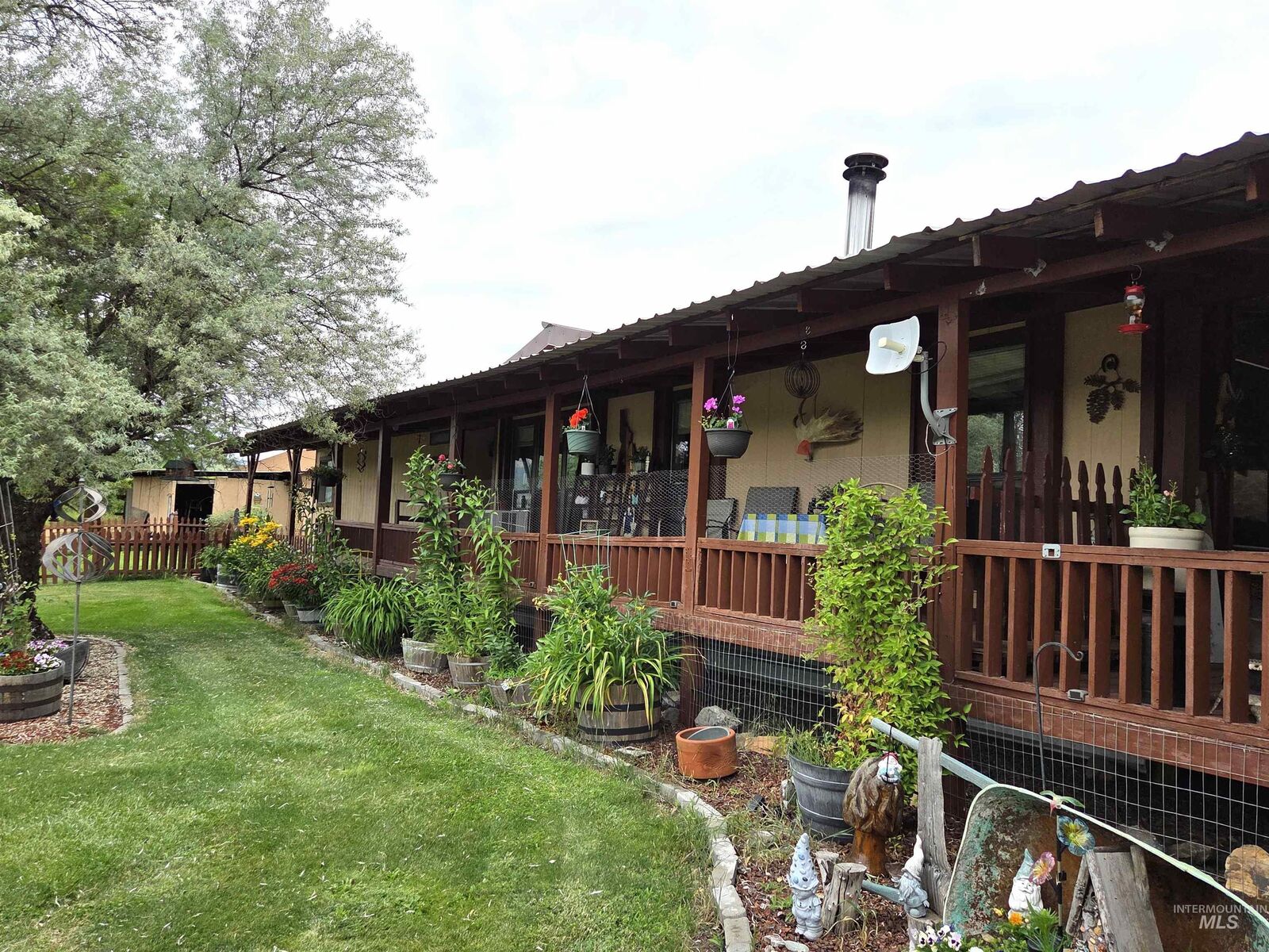 Property Photo:  167 Beaverslide Rd  ID 83536 