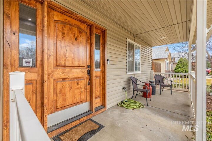 Property Photo:  3534 N Summerpark Ave  ID 83646 