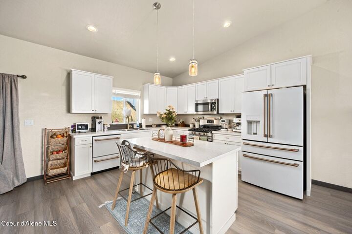 Property Photo:  12750 N Cavanaugh Dr  ID 83858 