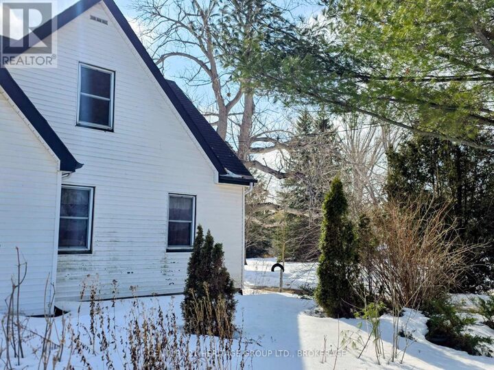 Property Photo:  101 15 Highway  ON K0H 2N0 