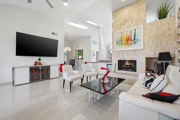 Property Photo: 10202 Sunningdale Drive CA 92270