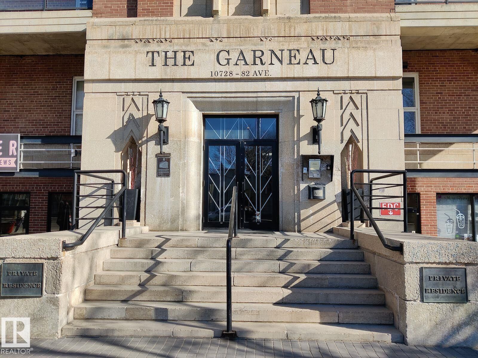 Property Photo:  10728 82 Avenue NW 115  AB T6E 6P5 