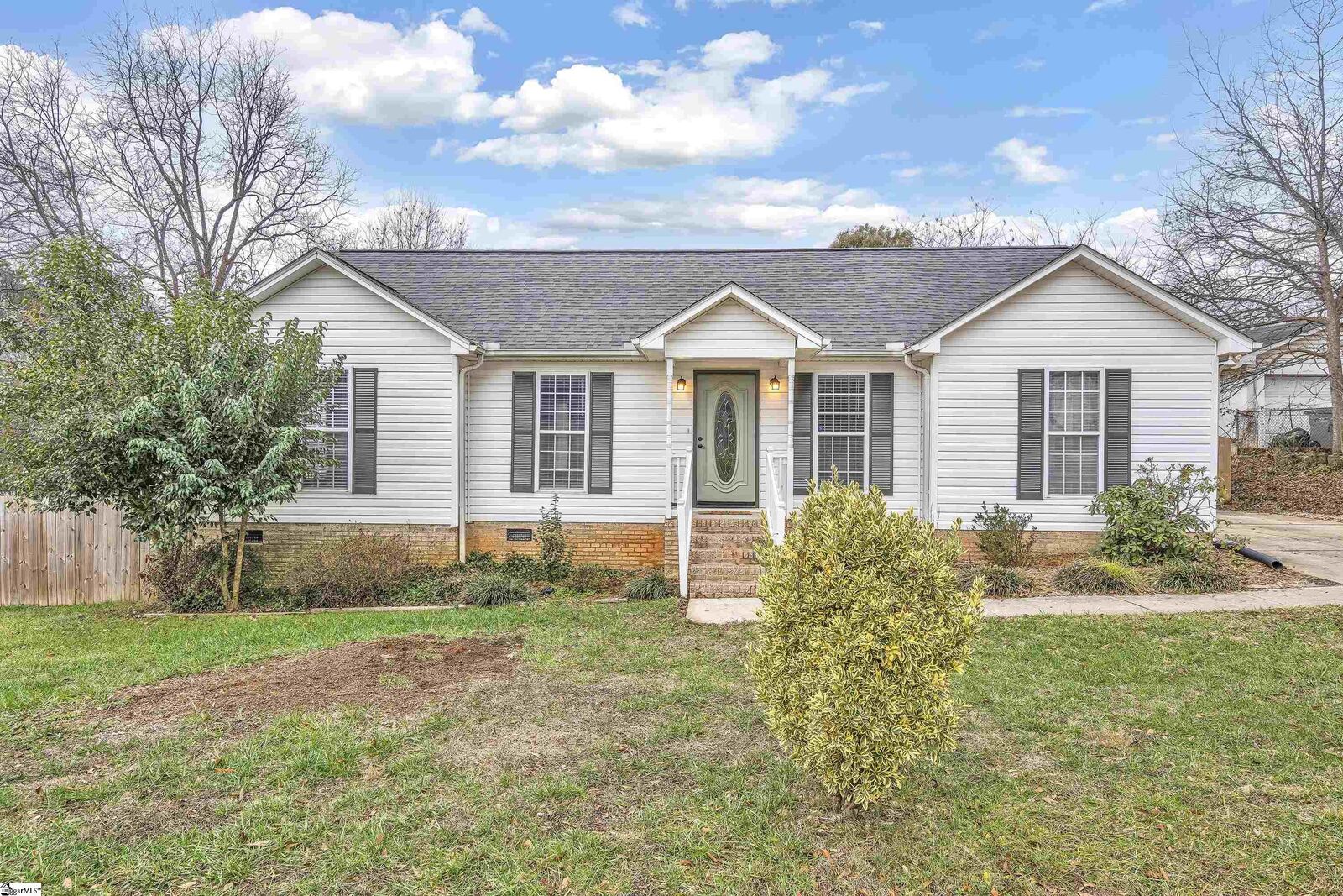 Property Photo:  6 Mary Street  SC 29611 