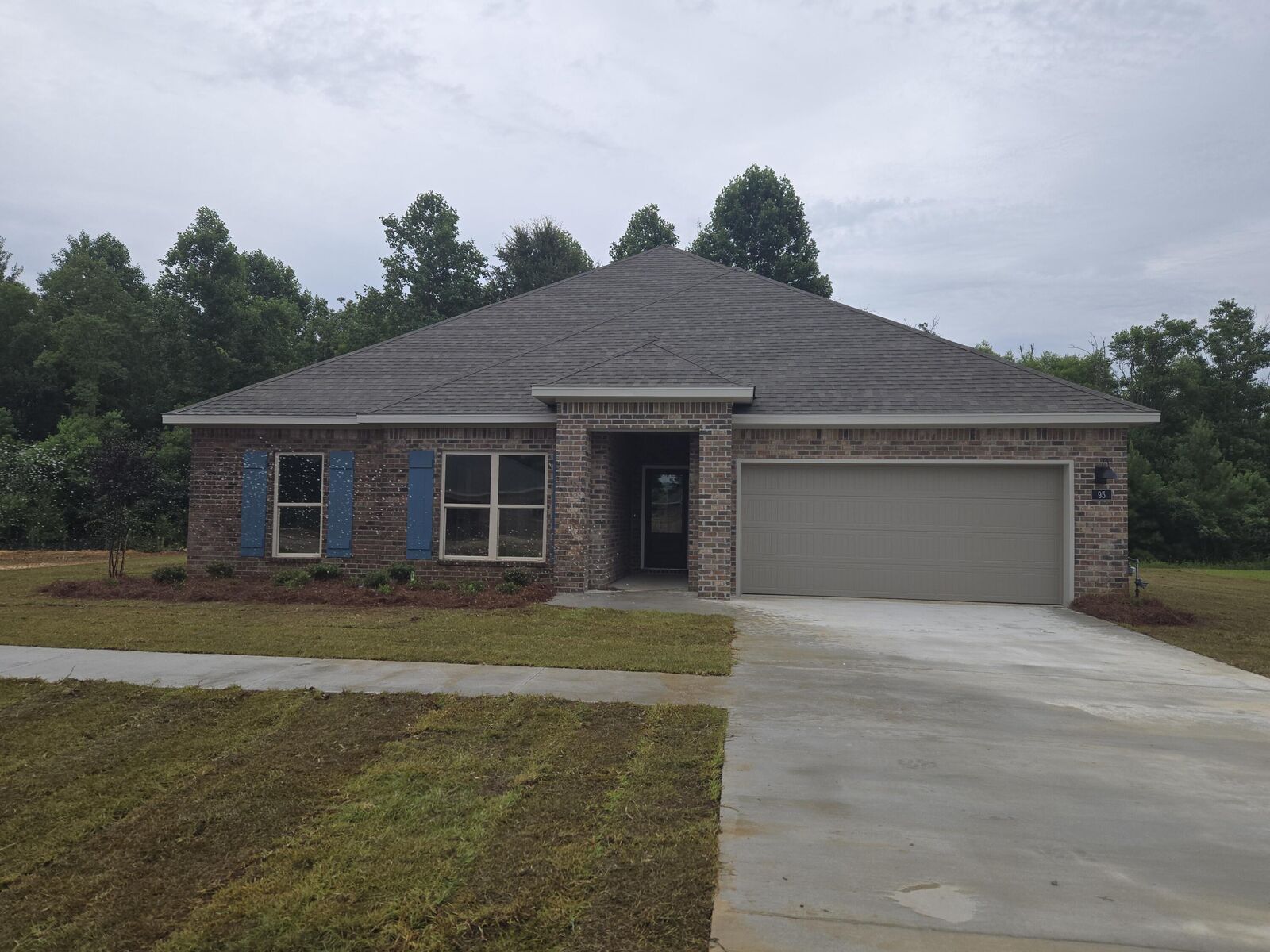Property Photo:  95 Castlewoods Way  MS 39465 