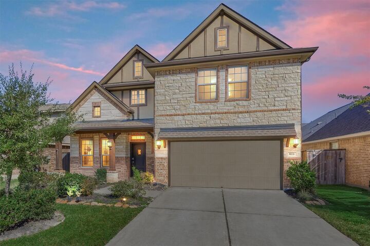 Property Photo:  129 S Bearkat Court  TX 77316 