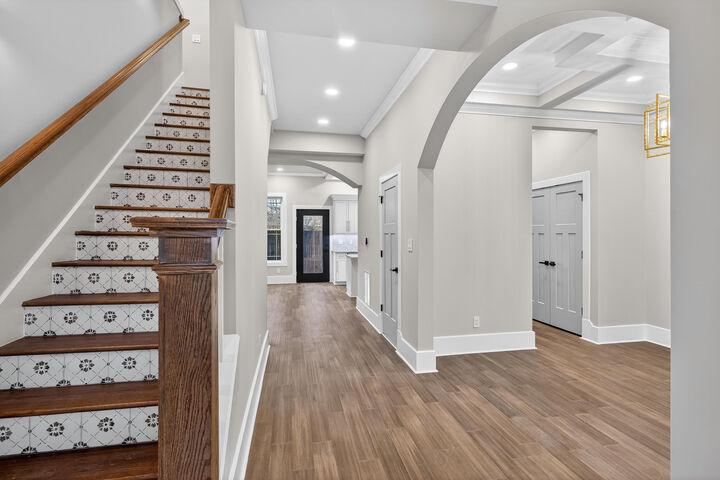 Property Photo:  2504 Leland Lane  KY 40503 