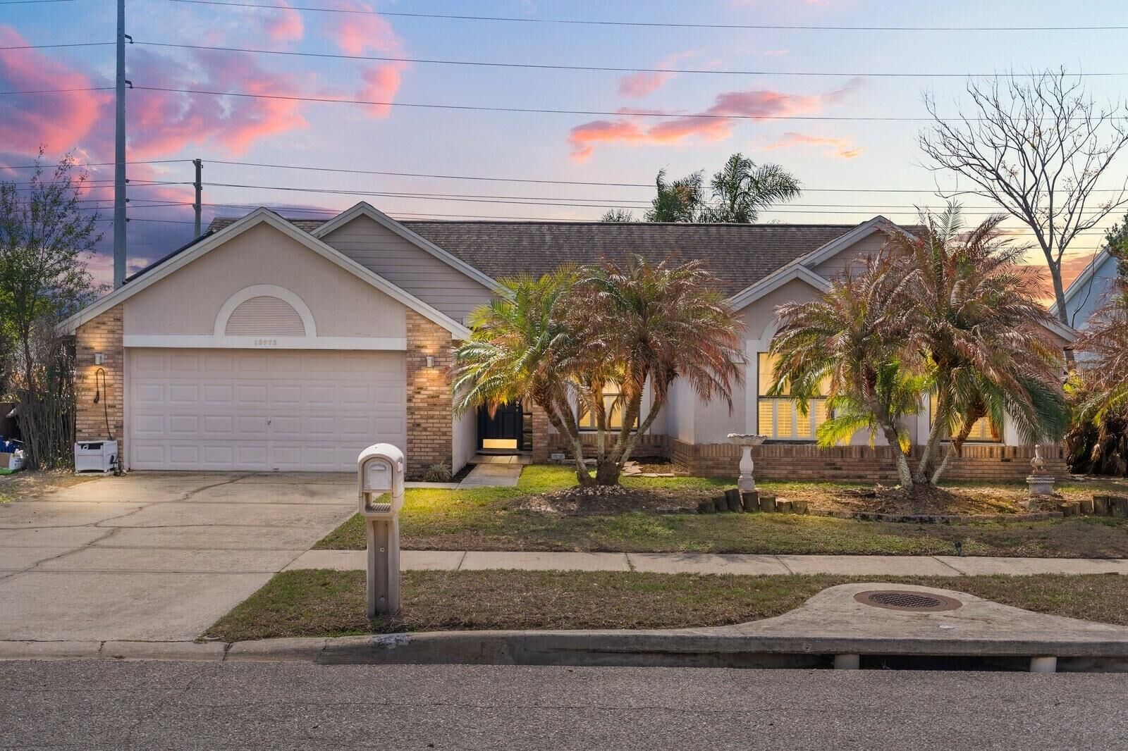 Property Photo: 12972 Broakfield Circle FL 32837