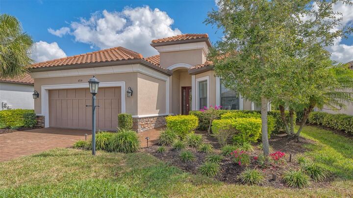 Property Photo:  4719 Cassio Court  FL 34211 