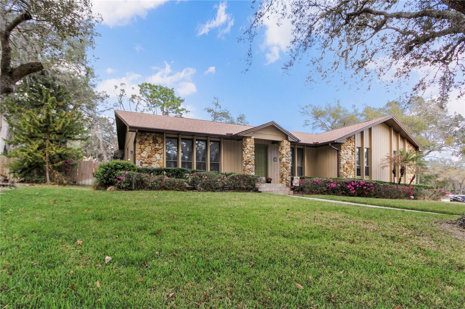 Property Photo:  308 Smokerise Boulevard  FL 32779 