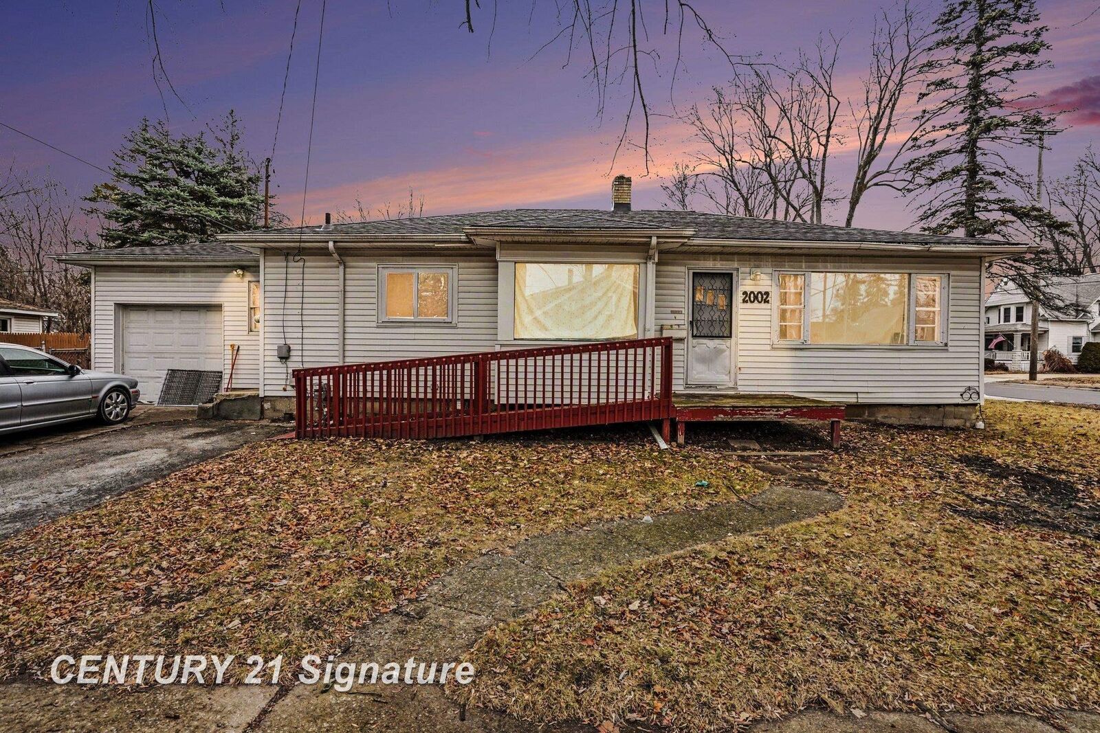 Property Photo:  2002 Marquette Street  MI 48602 