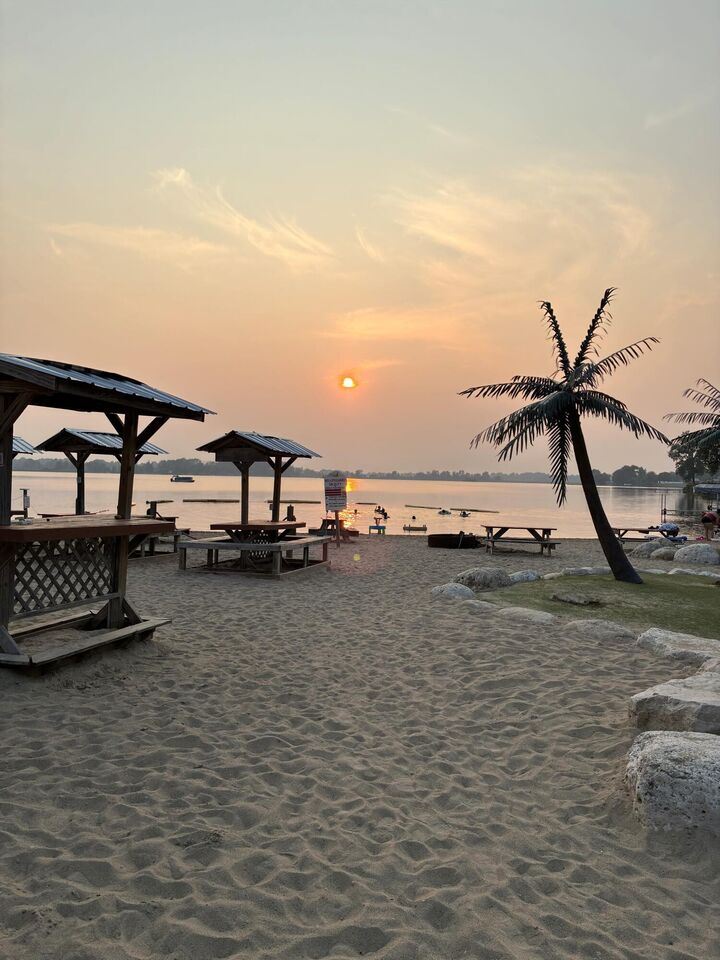 Property Photo:  W921 Kettle Moraine Ln 7  WI 53010 