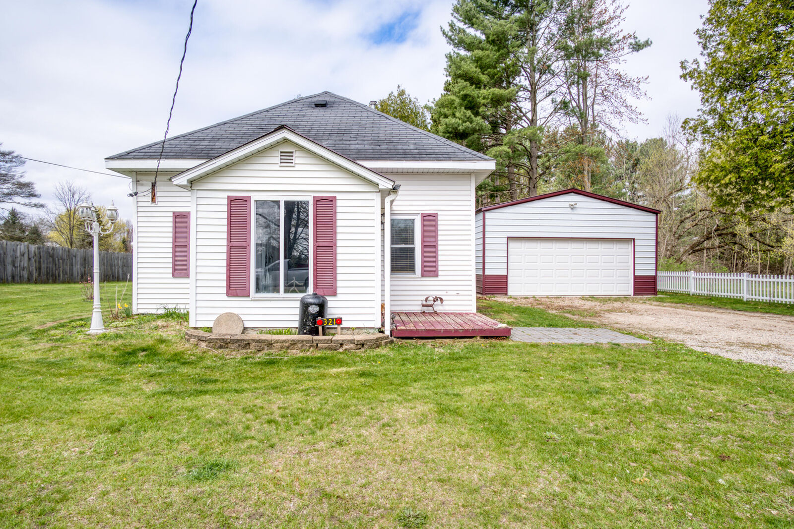 Property Photo: 321 N Norman Street MI 49305