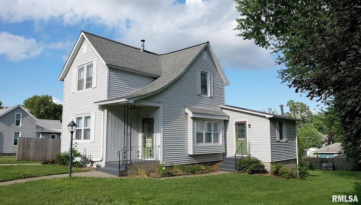 Property Photo:  1713 5th Street N  IA 52732 