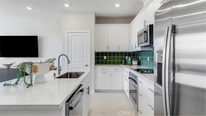 Property Photo:  2691 Cloudview Privado  CA 91761 