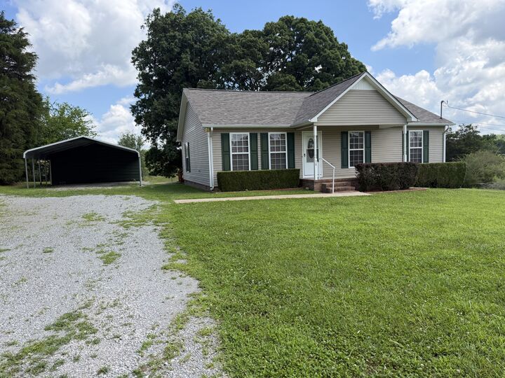 Property Photo: 70 Dunn Leoma Rd TN 38468