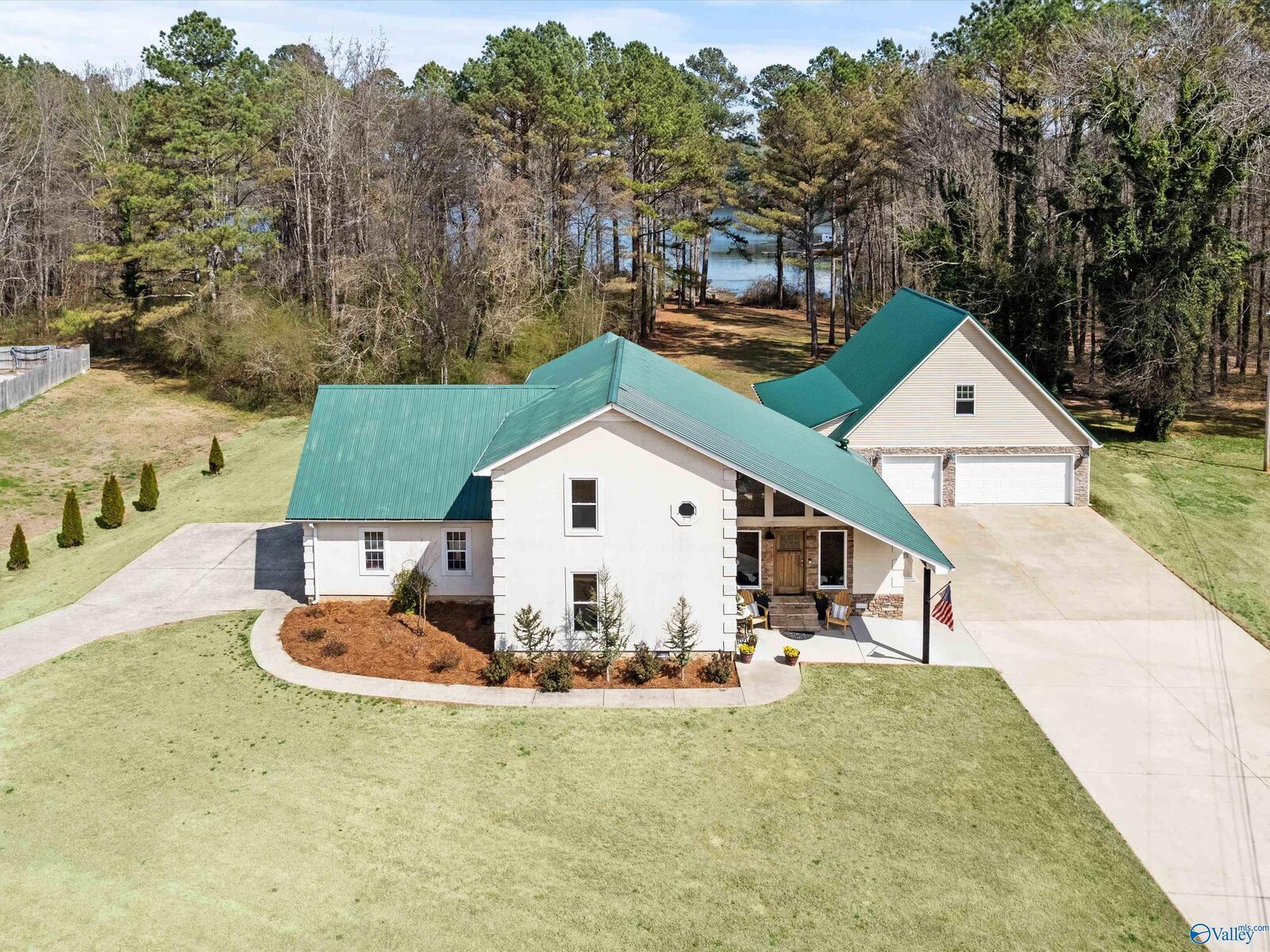 Property Photo:  120 Preston Cove Road  AL 35769 