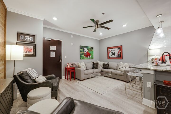 Property Photo:  250 W Broad Street 801  GA 30601 