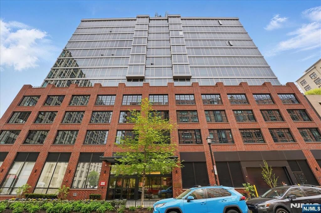 Property Photo:  1425 Hudson Street 6C  NJ 07030 
