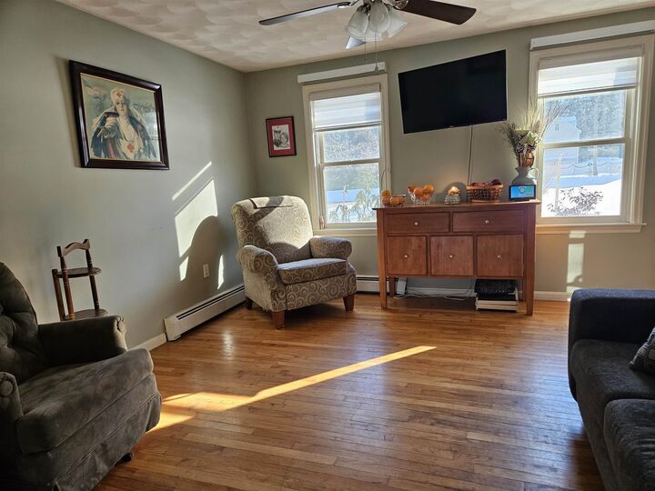 Property Photo: 7 Chapman Way NH 03833