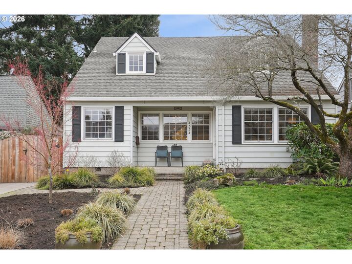Property Photo: 4334 NE Cesar E Chavez Blvd OR 97211